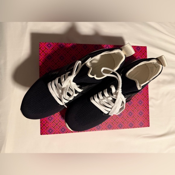 Tory Burch Women's Sneakers BRAND NEW - Picture 4 of 7